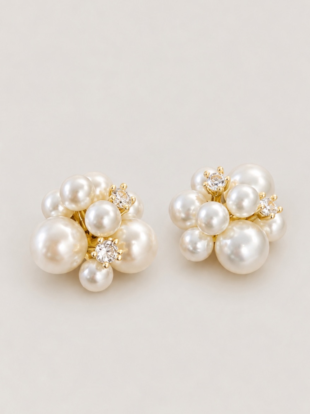 New! Pearl Crystal Cluster Beaded Earrings NWOT